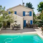 La Cerisaie 3* Lione