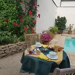 La Cerisaie Bed & Breakfast 3*