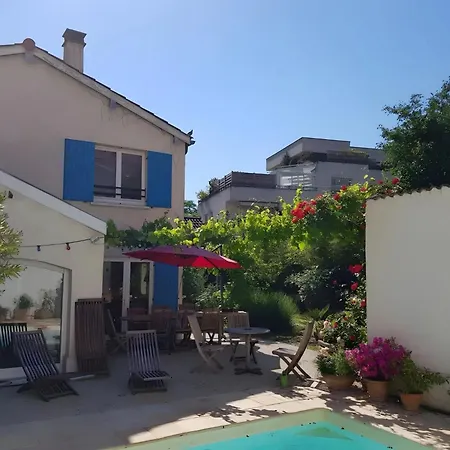Bed & Breakfast La Cerisaie Lyon