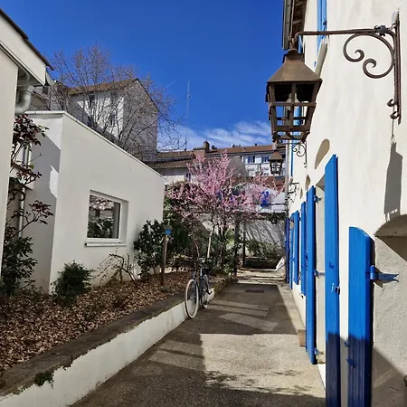 Bed & Breakfast La Cerisaie 3*